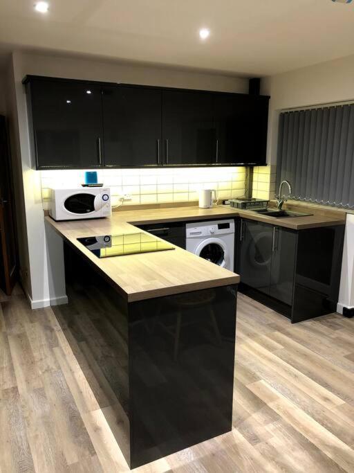 Coastal Bungalow, Sleeps 5 And Ideal For Walkers