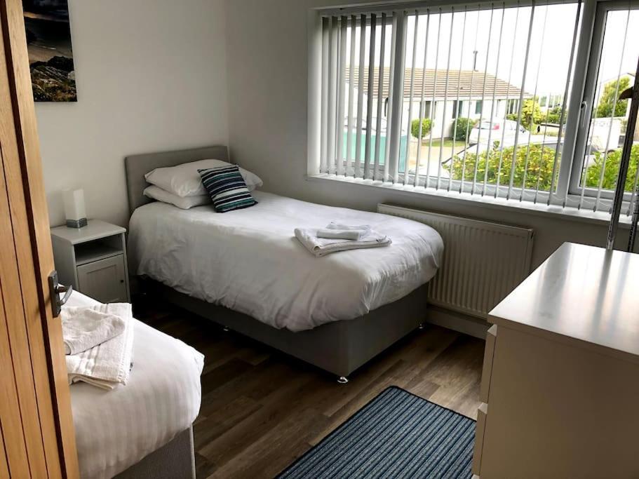 Holiday home Coastal Bungalow, Sleeps 5 And Ideal For Walkers Amlwch